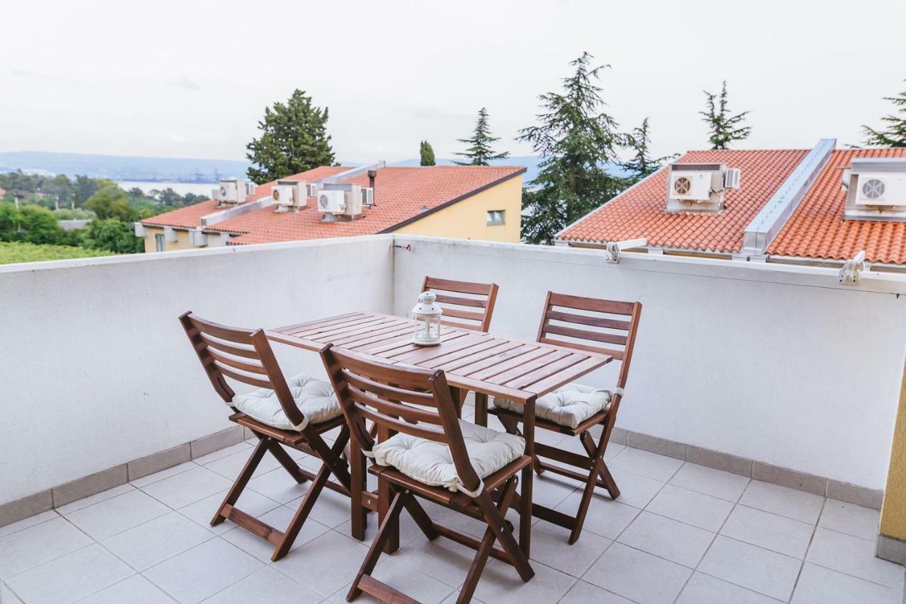 Apartma Joy - Private Beach Apartman Ankaran Kültér fotó